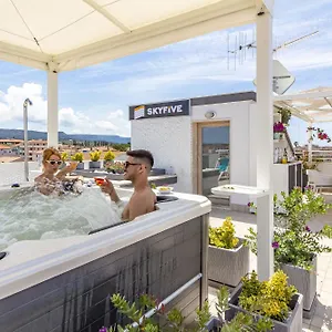 Skyfive Earth Appartement
